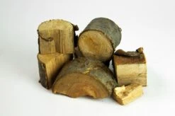 Yakiniku Räucherchunks Kirsche 500 G -Broil King Geschaft 100316 8720364491321 BBQ Flavour cherry chunks vrijstaand