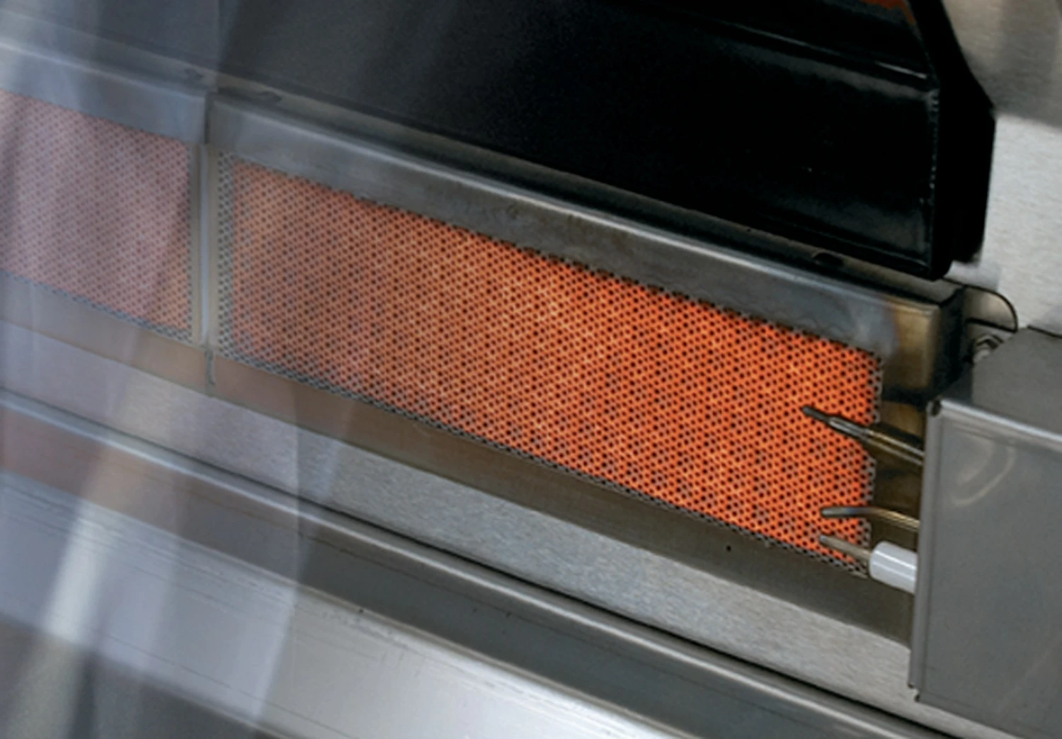 NAPOLEON LE3 485 Gasgrill Edelstahl (Schwarz) 6 NAPOLEON LE3 485 Gasgrill Edelstahl (Schwarz) – Bild 4