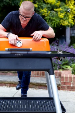 Everdure FURNACE Gasgrill Graphite Mit Drei Brennern - Auslaufartikel -Broil King Geschaft everdure Furnace eston Aktion1 1